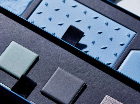 Rheinpack - Vollkarton Verpackungen - Verkaufsverpackungen - Promotionsverpackungen - Süsswarenverpackungen - Geschenkverpackungen - Wellkarton Verpackungen - Graukarton Verpackungen - Stulpdeckelschachel - Klappdeckelschachteln - Archivschachteln - Lagerschachteln - Faltschachteln - Gitterfachstege - Kantenschoner - Rillbox - Ritzbox - Überzogene Verpackungen - RheinDesign - Rohkartonage - Geschenkverpackungen B2B - CAD Verpackungsentwicklung - Beratung Kartonverpackung - Konzeption Kartonverpackung - Produktion Kartonverpackung - Prägedruck Kartonverpackung - Papira® - Papira® Hohlwand Verpackungen - Papira® Schieber Verpackungen - Papira® Eclipse - Papira® Mini Selection - Beutel Verpackung - Schokotafel Verpackung - Papira® LOVE - Rheinpack GmbH: Ihr Partner für Verpackungen aus Karton - von der Konzeption bis zur Realisierung! Rheinpack - Solid cardboard packaging - Sales packaging - Promotional packaging - Confectionery packaging - Gift packaging - Corrugated cardboard packaging - Grey cardboard packaging - Hinged lid boxes - Folding cartons - Archive boxes - Storage boxes - Folding boxes - Grid partition inserts - Edge protectors - Crease box - Score box - Coated packaging - RheinDesign - Raw cardboard packaging - B2B gift packaging - CAD packaging development - Cardboard packaging consultation - Cardboard packaging concept - Cardboard packaging production - Embossed printing cardboard packaging - Papira® - Papira® Hollow wall packaging - Papira® Slider packaging - Papira® Eclipse - Papira® Mini Selection - Bag packaging - Chocolate bar packaging - Papira® LOVE - Rheinpack GmbH: Your partner for cardboard packaging - from concept to realization!